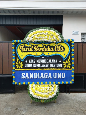 Papan Bunga Duka di Wainitu